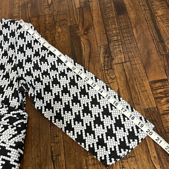 Harper 241 Dress black white geo houndstooth faux wrap midi size 16 NWT - Picture 10 of 15